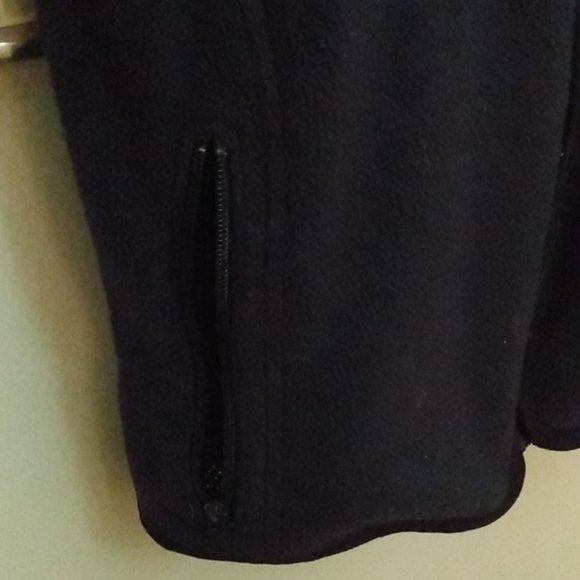 Sleeveless shirt with zipper - Picture 6 of 7